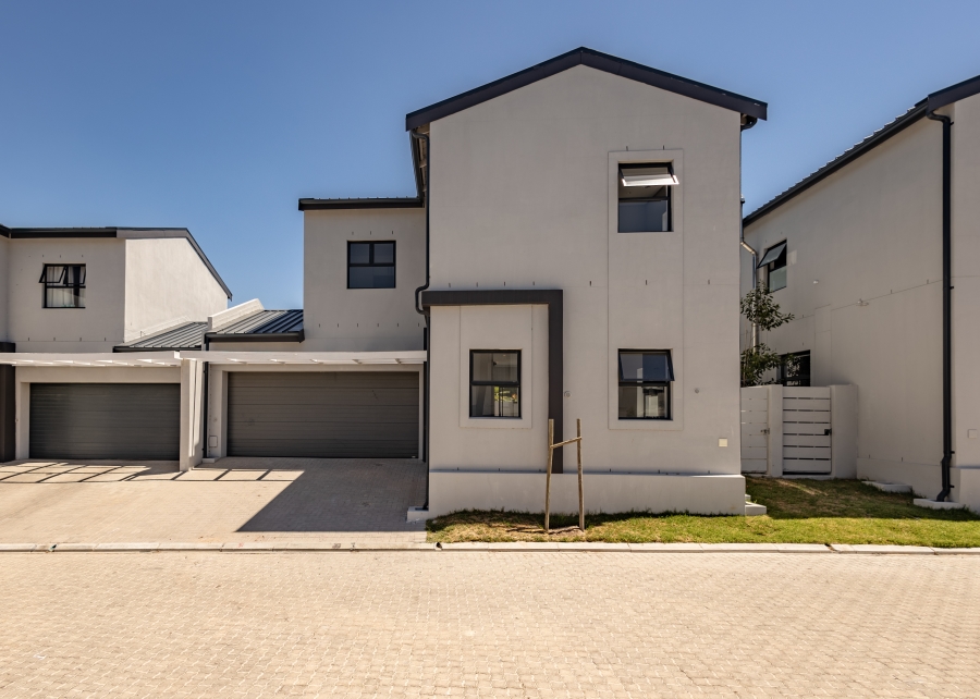 3 Bedroom Property for Sale in Vierlanden Western Cape